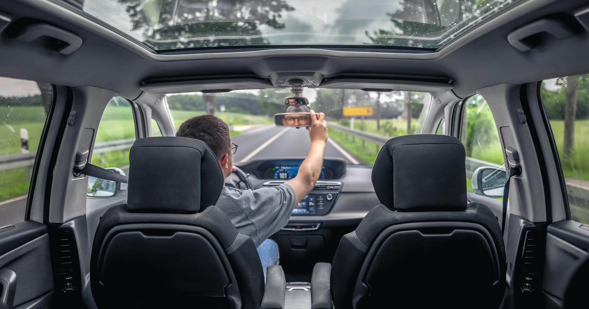 autota car accessoies and auto parts banner